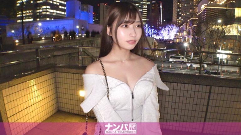 【200GANA-3210】マジ軟派、初撮。 2178 【恋愛体質×性欲特化】元保育士でアパレル始めたばかりのクラスで一番可愛いえくぼ美女！実は高校時代に大人ともヤってた経験人数40人のド淫乱！週2希望のイキ顔サンタが潮吹きで聖夜を染める